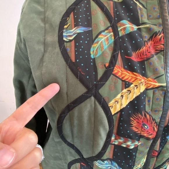 Wearable art reversible feathers green coat sz 18 - Picture 8 of 8